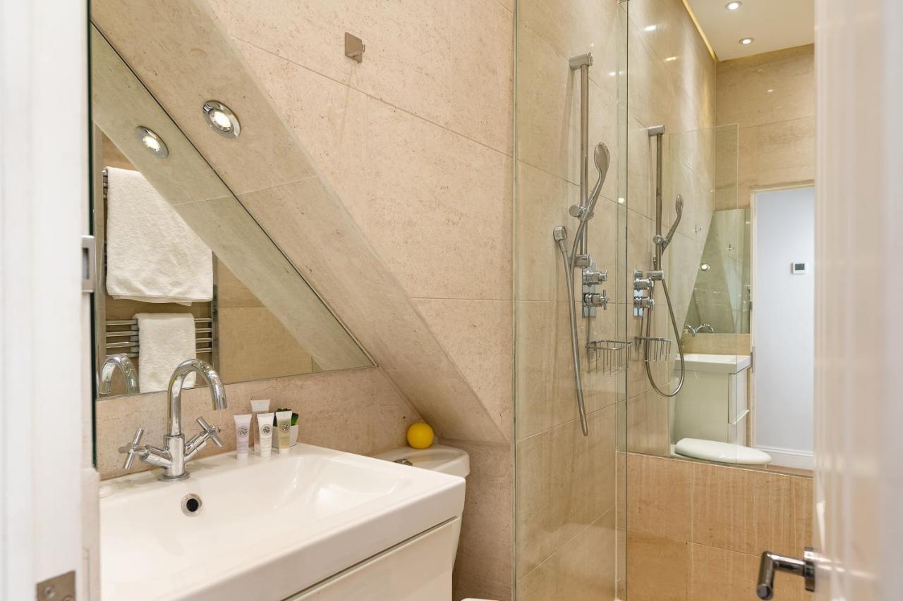 Apartament Penthousestays Notting Hill - Spacious 3 Bedroom King Bed - Near Portobello Road & Kensington High Street *